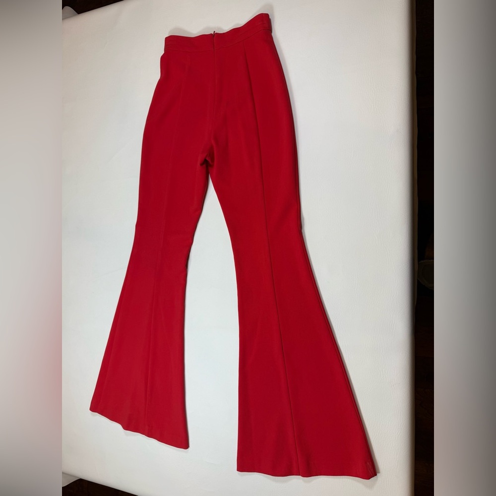 Black Halo women’s size 0 hadid Off-Shoulder Red ruffled Jumpsuit (bin U) - Picture 16 of 16
